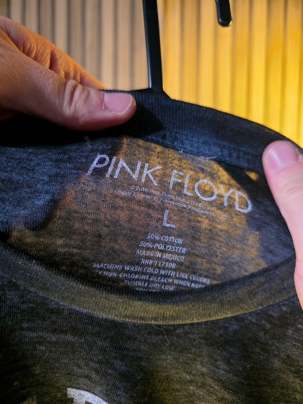 Pink Floyd The Dark Side of the Moon Graphic T-Shirt Black Large