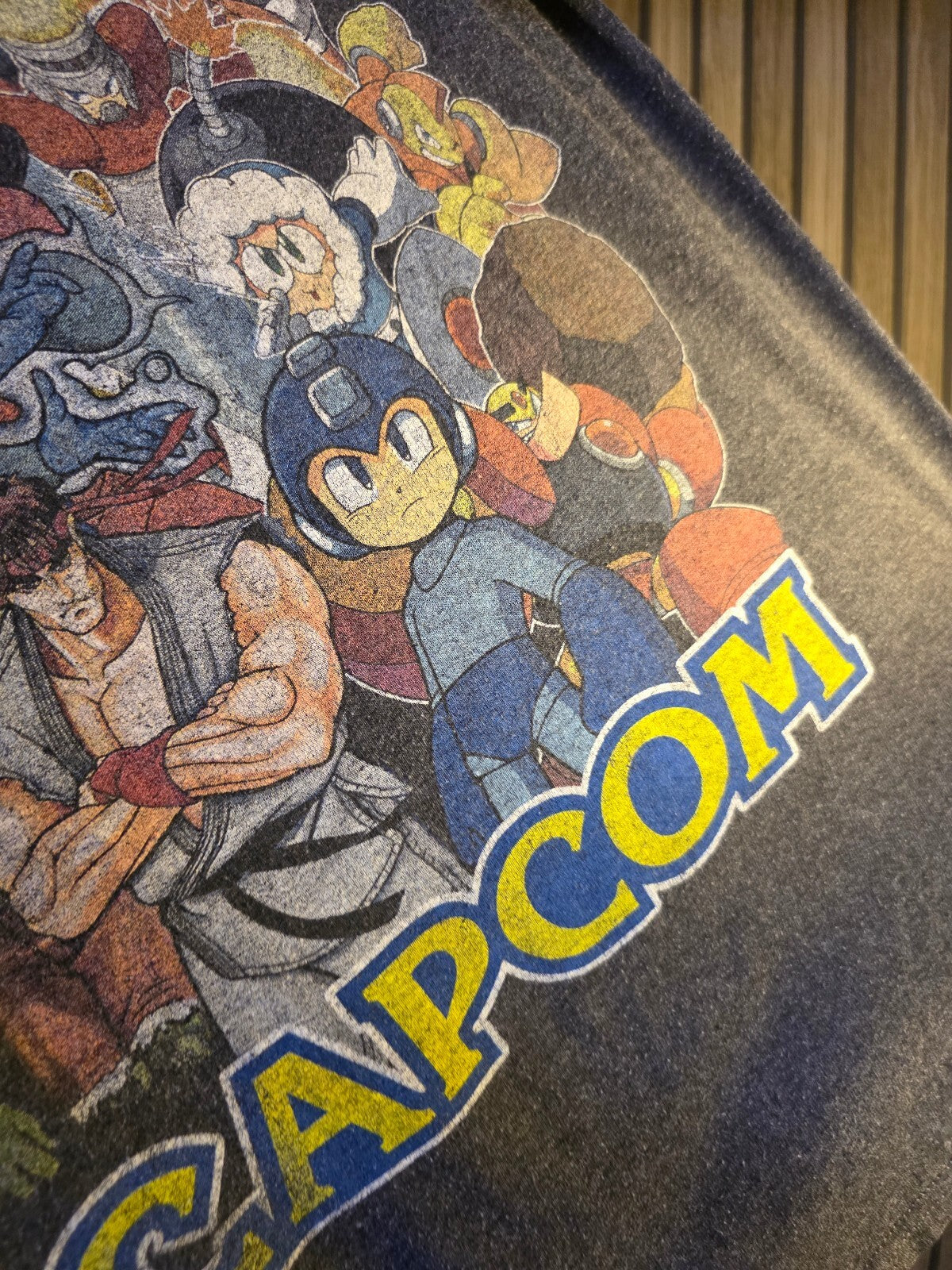 Capcom Graphic T-shirt Video Game Characters Grey Men's T-shirt Size Small