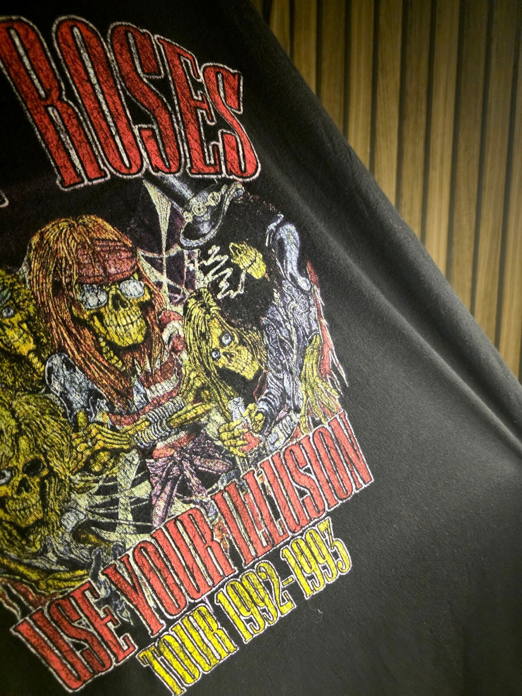 Guns N' Roses Use Your Illusion Tour 1992-1993 Black T-Shirt Large