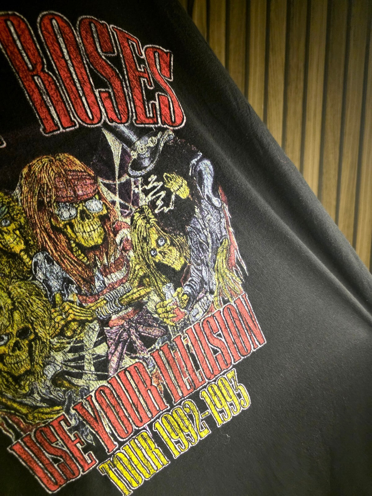 Guns N' Roses Use Your Illusion Tour 1992-1993 Black T-Shirt Large