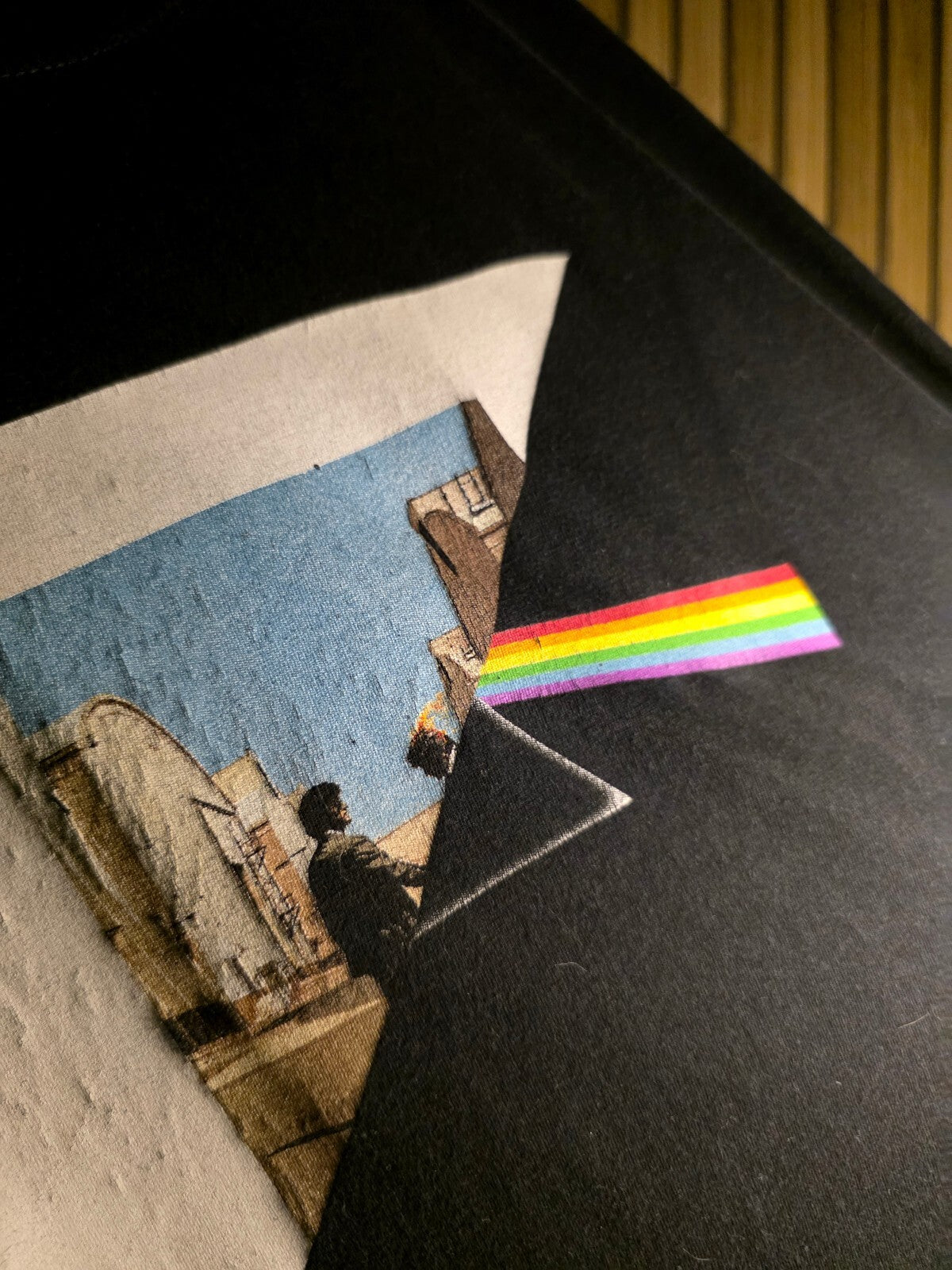 Pink Floyd T-Shirt Dark Side of the Moon Album Art Black Large