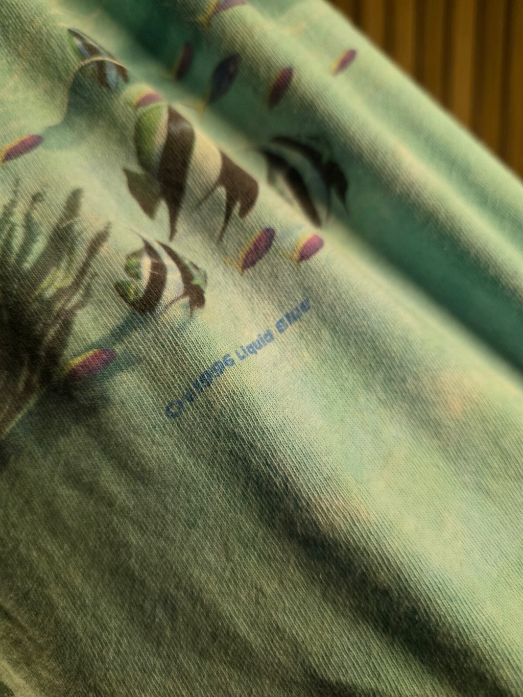 Vintage 1996 Liquid Blue Dolphin Graphic T-Shirt Blue Large