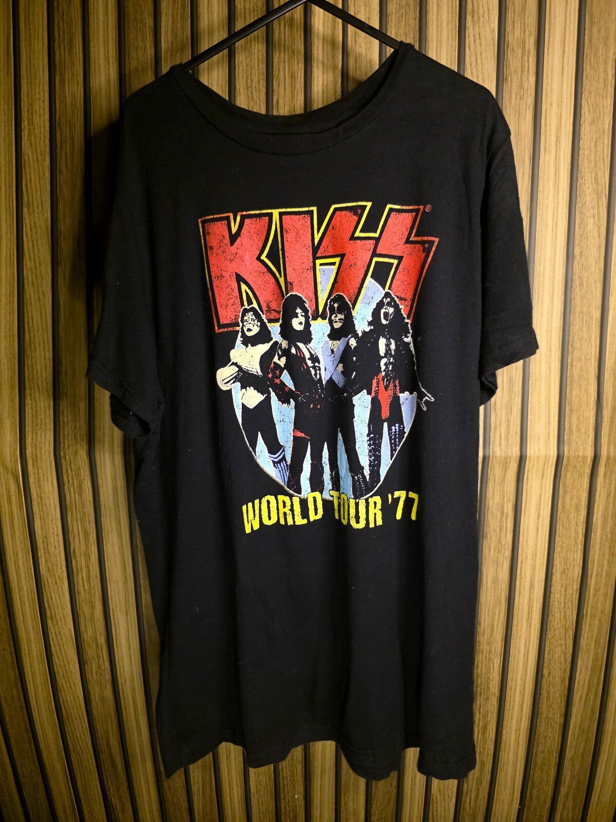 KISS World Tour '77 Black Graphic T-Shirt XL