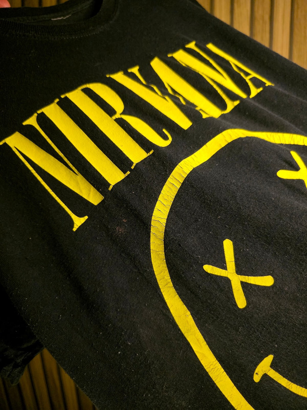 Nirvana Band T-shirt Yellow Print Black Size M