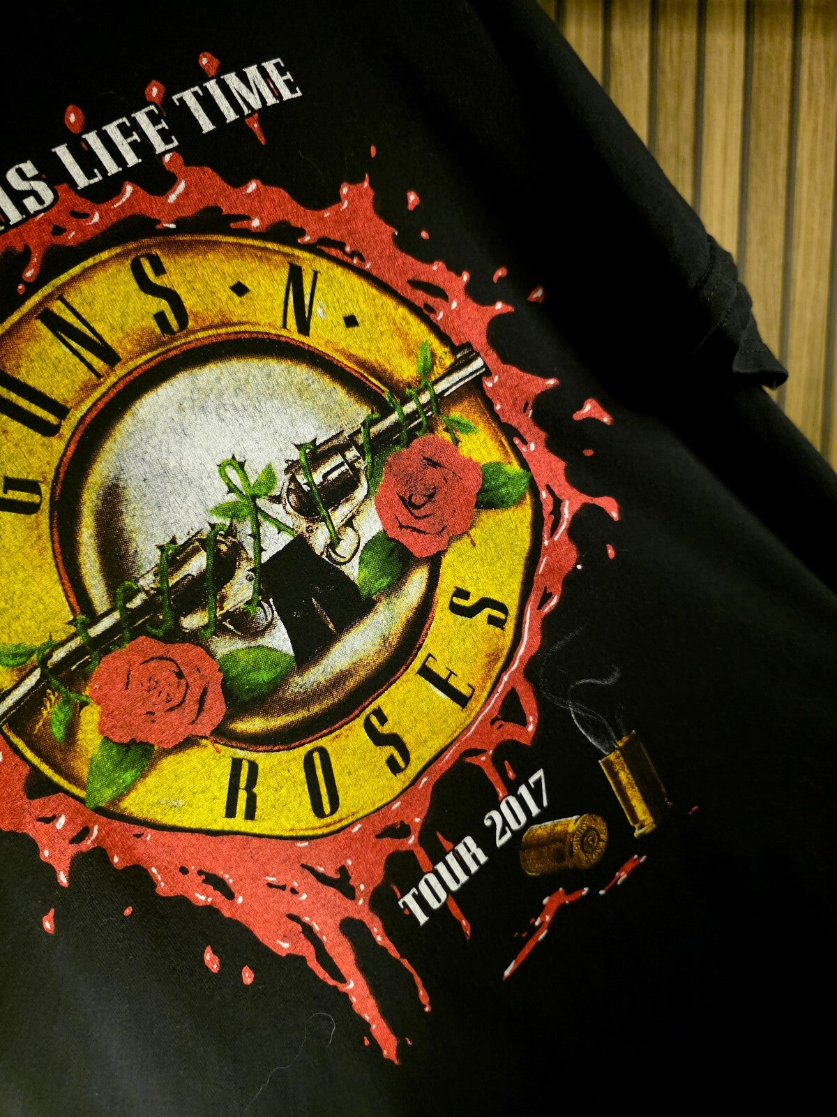 Gildan Guns N' Roses Not In This Lifetime Tour 2017 Black T-shirt Large