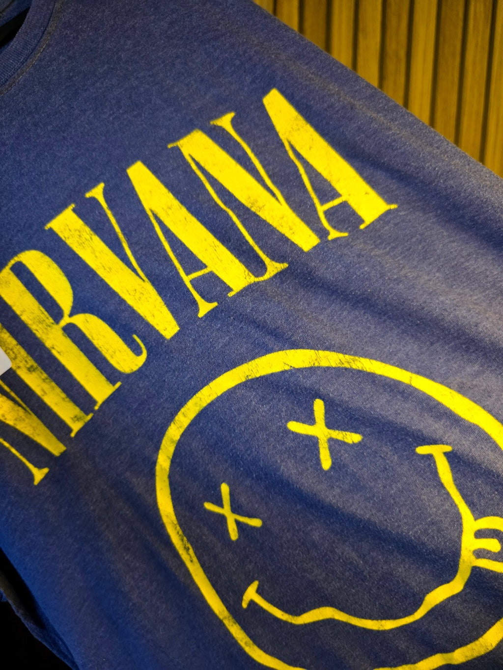 Nirvana Band T-Shirt Yellow Smiley Face Graphic Blue XL