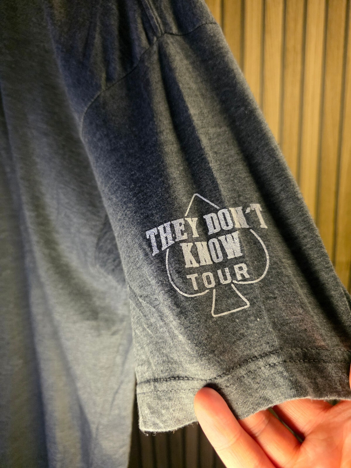 Jason Aldean Crazy Town Lounge VIP 2017 Grey Tour T-Shirt Size L