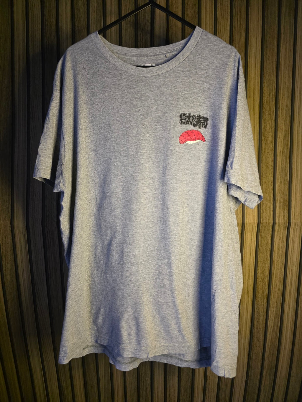 Uniqlo UT Men's Graphic T-Shirt Sushi Print Grey L