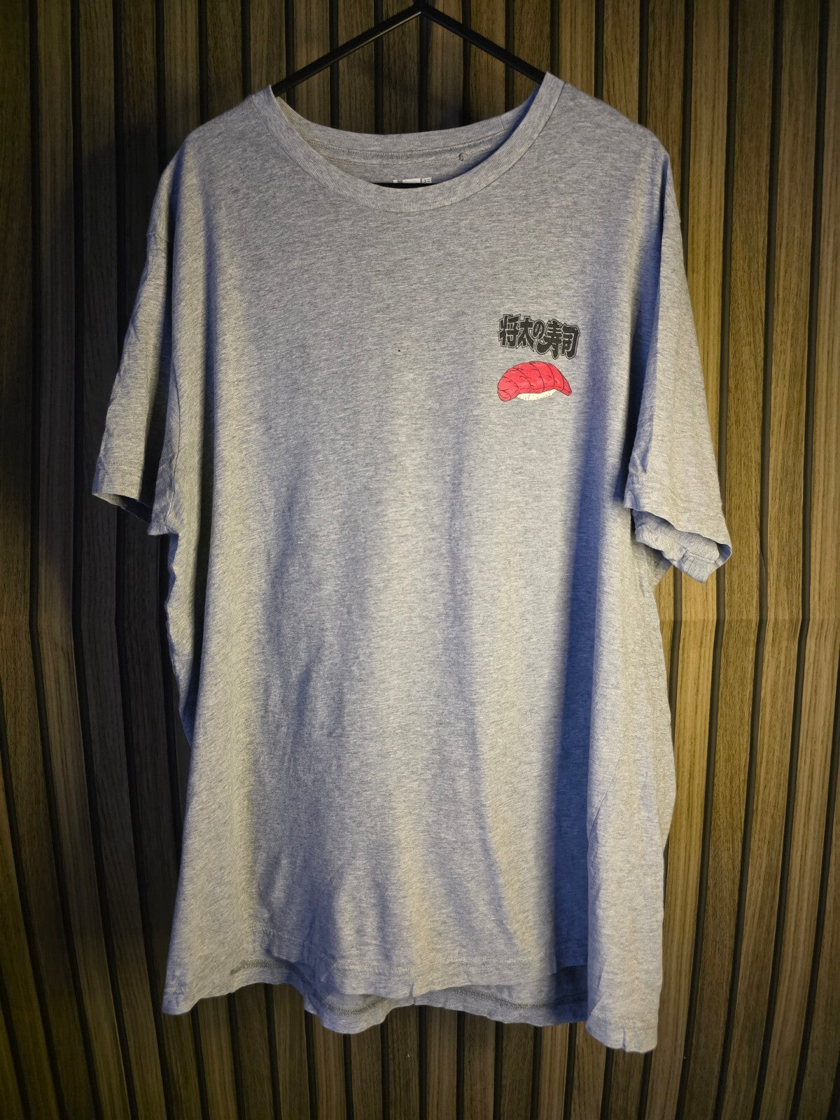 Uniqlo UT Men's Graphic T-Shirt Sushi Print Grey L