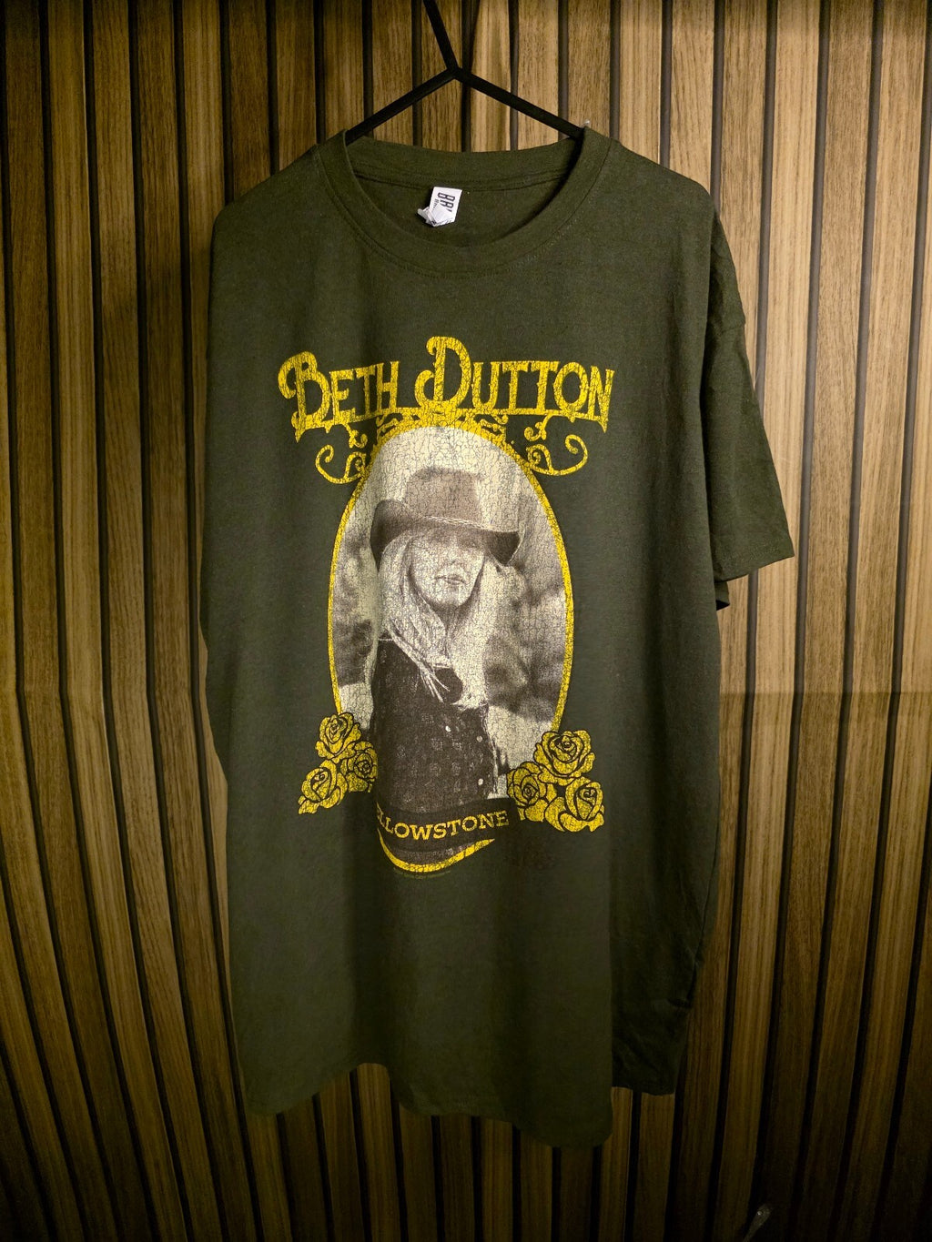 Bayside Brands Beth Dutton Yellowstone Graphic T-Shirt Olive Green XL