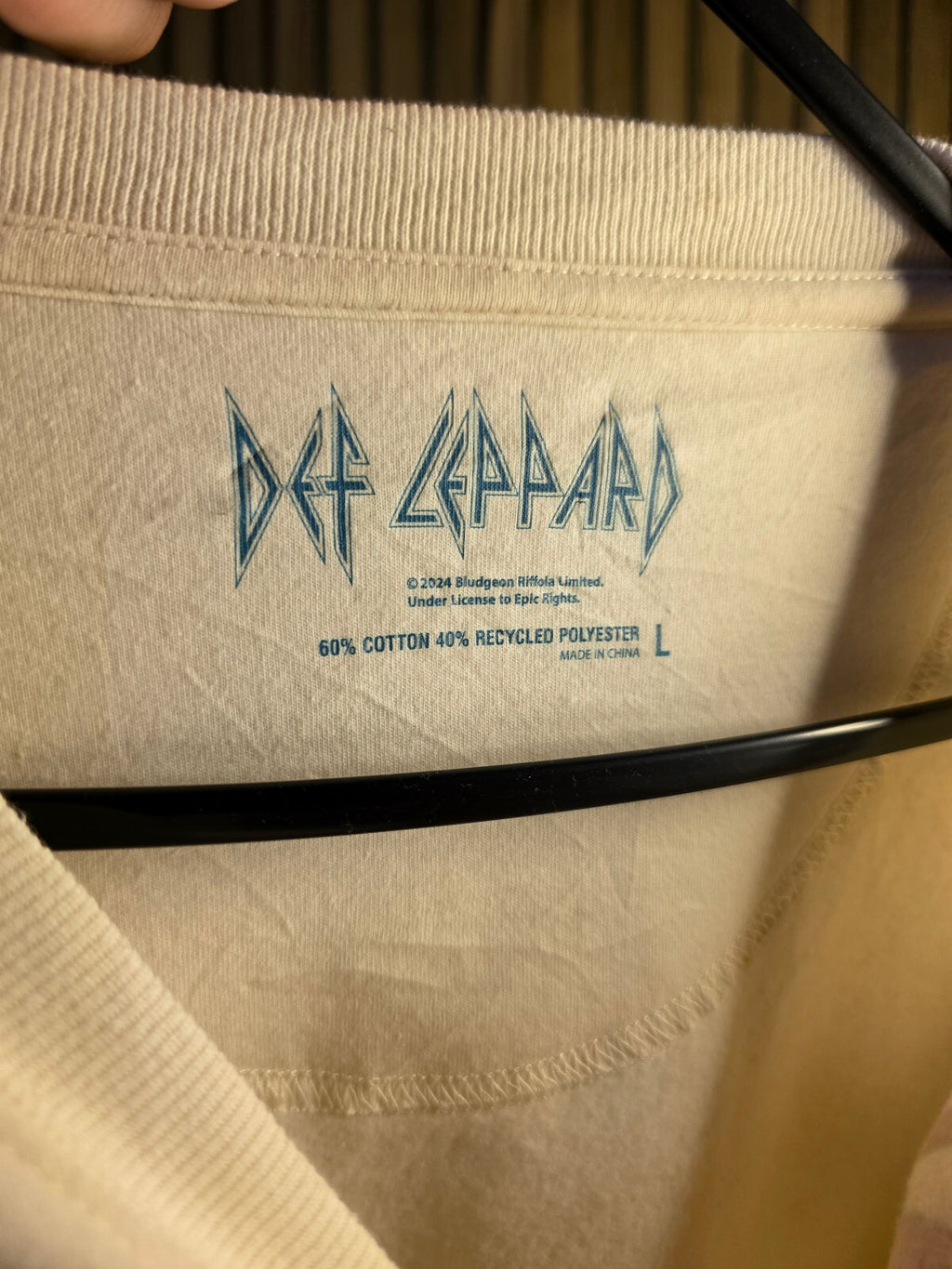 Def Leppard Animal 1987 Graphic Sweatshirt Cream Large