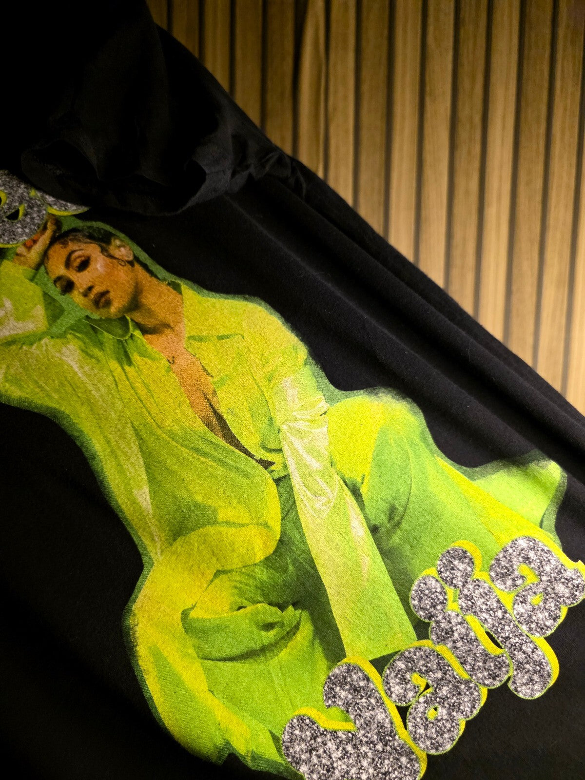 Next Level Queen Naija Graphic T-Shirt Black Size Regular Small