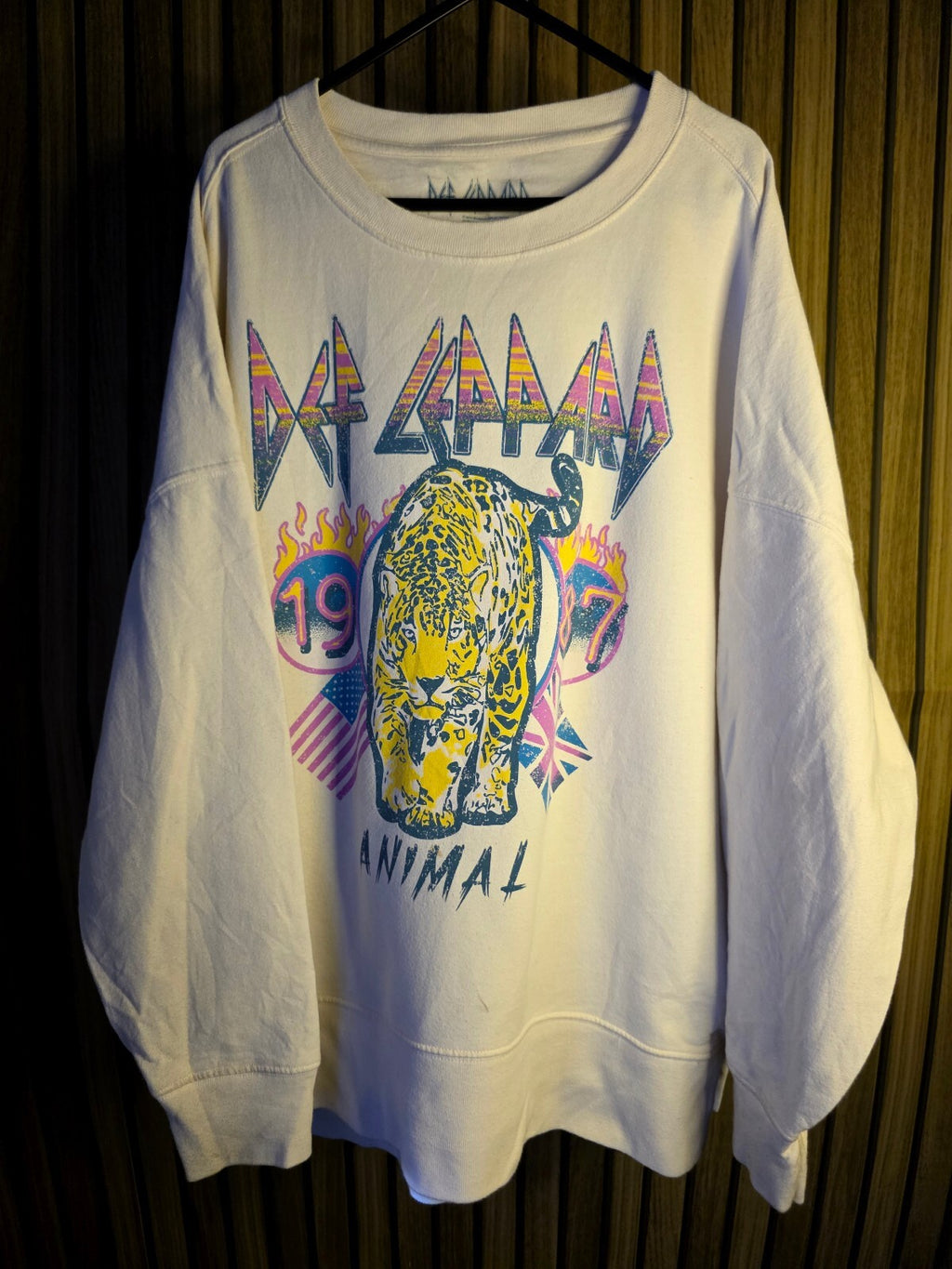 Def Leppard Animal Sweatshirt 1987 Tour Graphic White Large