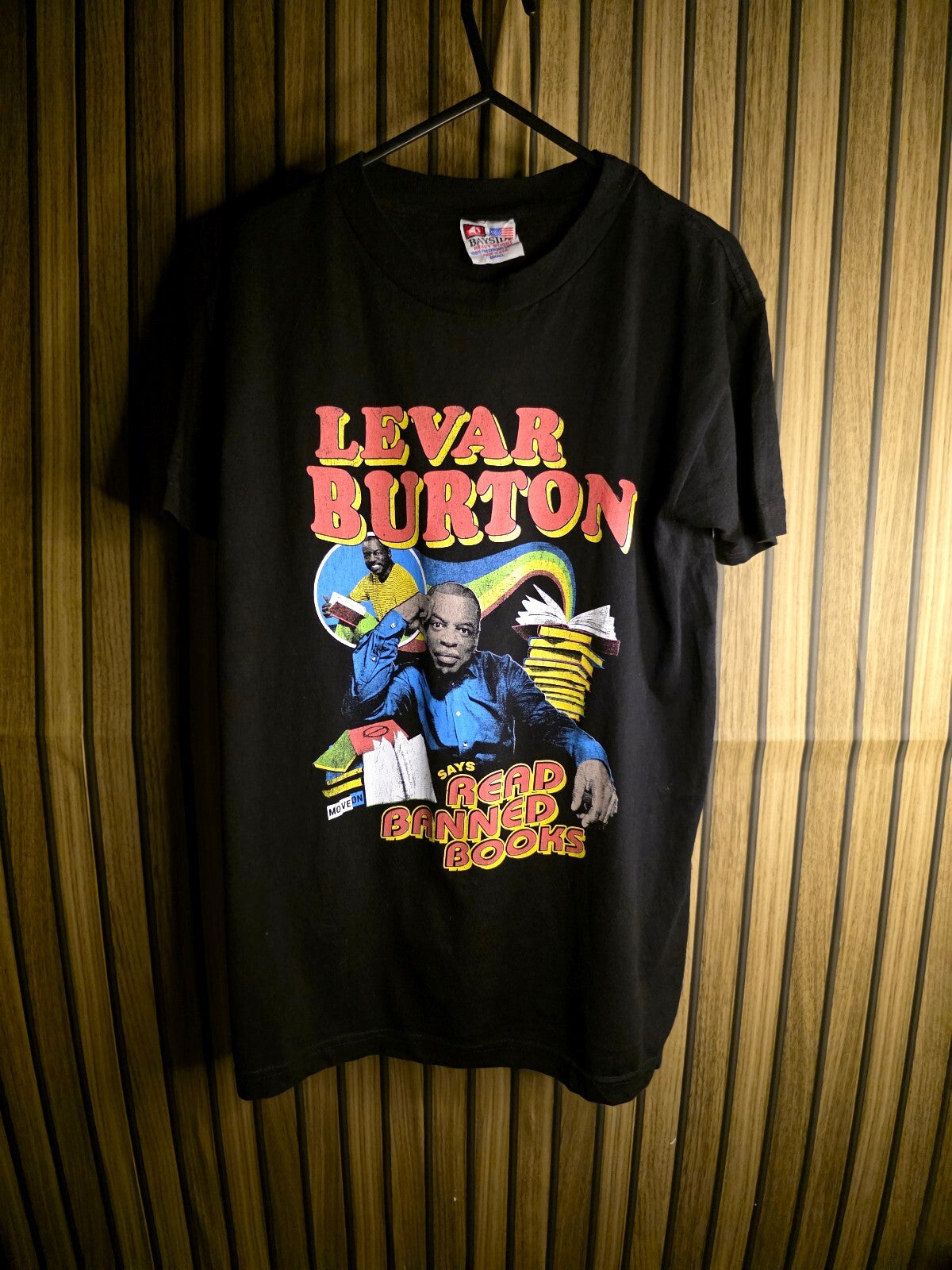 Bayside LeVar Burton Read Banned Books Black Graphic T-Shirt Small