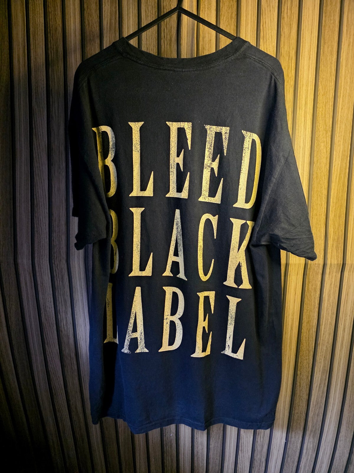 Bleed Black Label Guitar Graphic Black T-Shirt Large Gildan