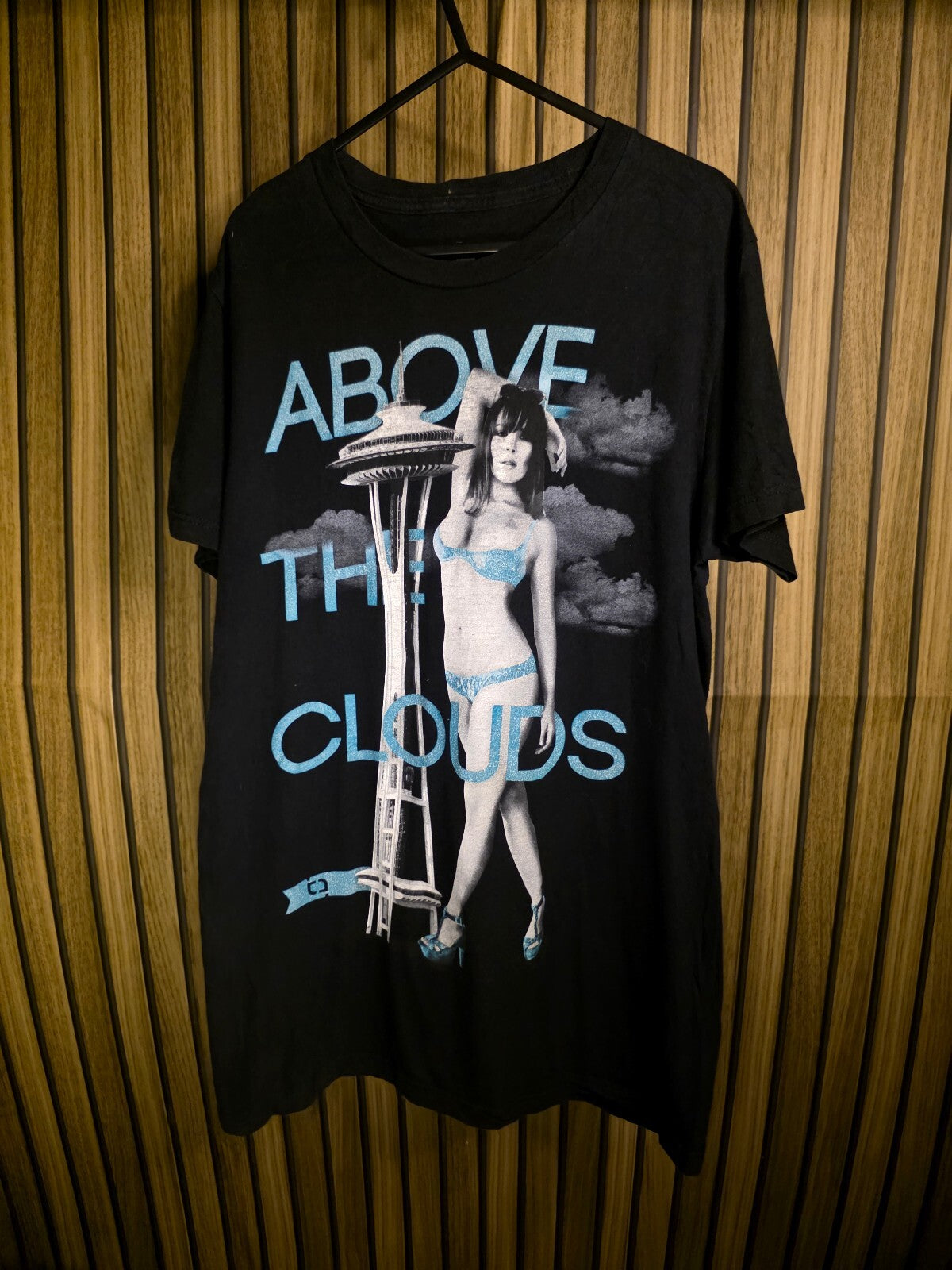 Too Many Loose Strings Above The Clouds Graphic T-Shirt Black Medium
