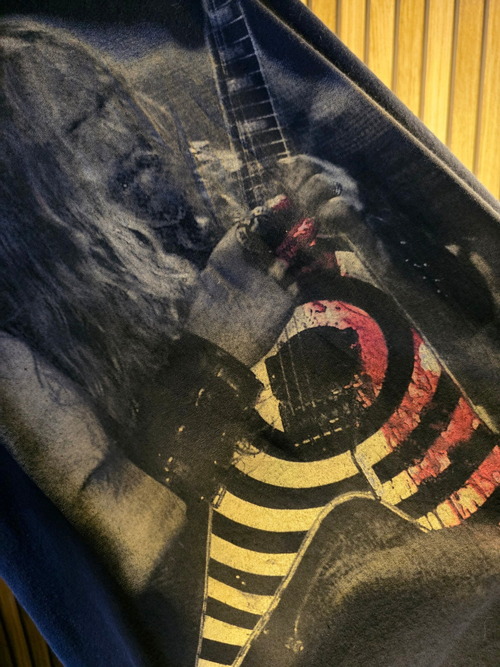 Bleed Black Label Guitar Graphic Black T-Shirt Large Gildan